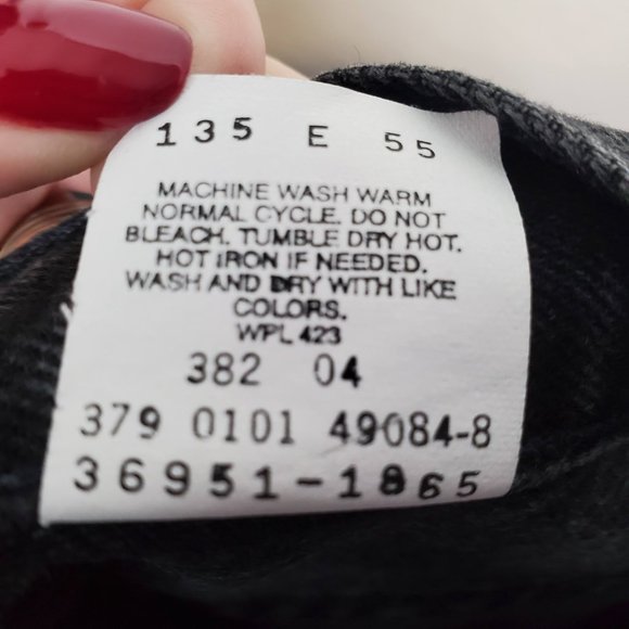 Vintage Levi's 550 Relaxed Fit Washed Black Denim Shorts Red Tab Made in USA - Picture 5 of 9